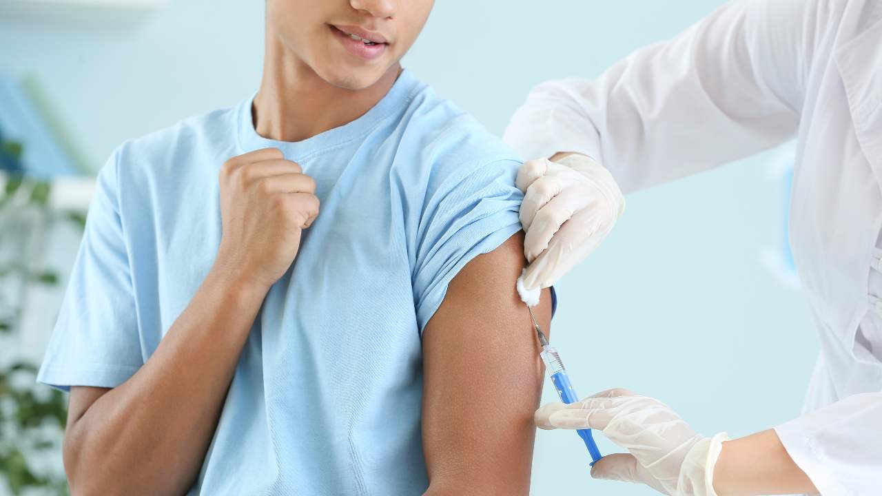 Vacune a sus hijos adolescentes