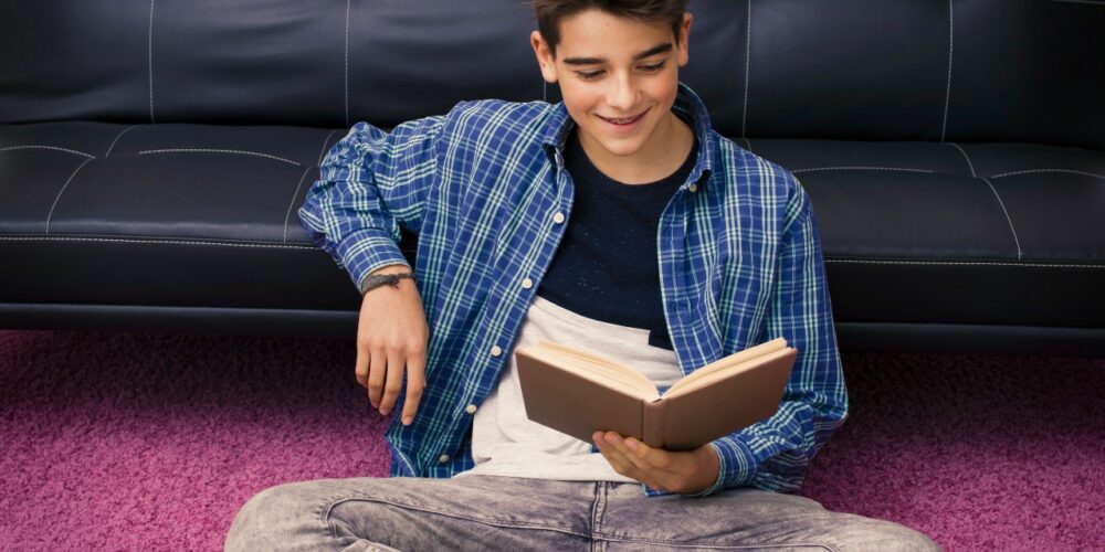 Los adolescentes que leen son más alegres