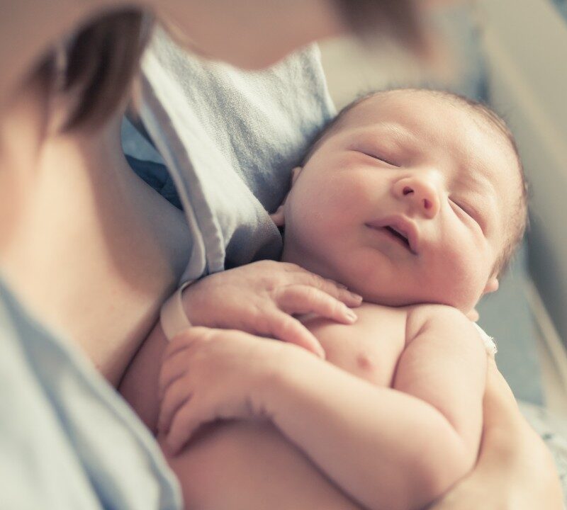Cambio de mundo: del útero a los brazos de mamá