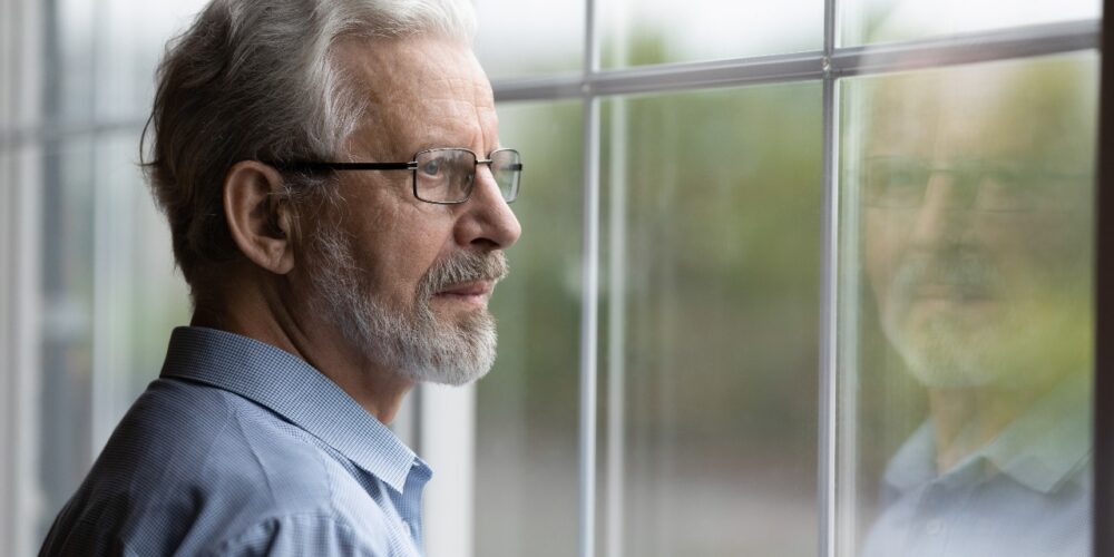 Los hombres enfrentan un mayor riesgo de sufrir el deterioro mental que antecede al Alzheimer