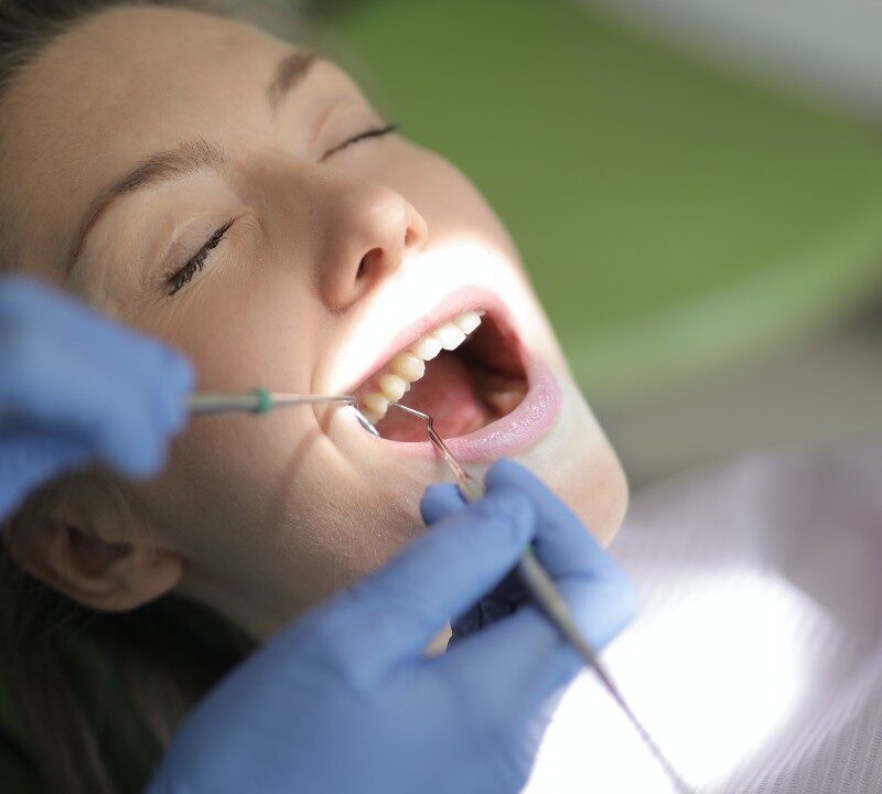 Protege tus dientes antes de recibir tratamiento para el cáncer