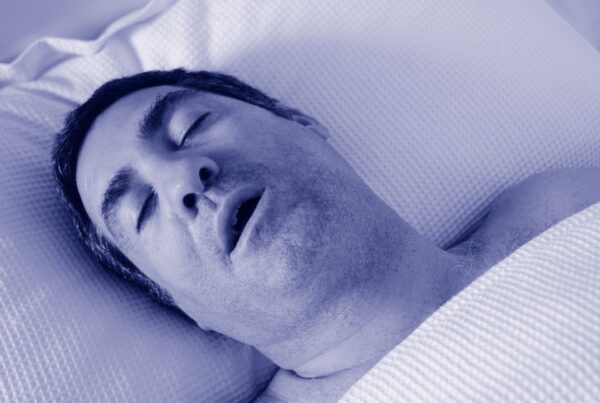 La apnea del sueño se ha relacionado con el glaucoma. ¿Estás en riesgo?