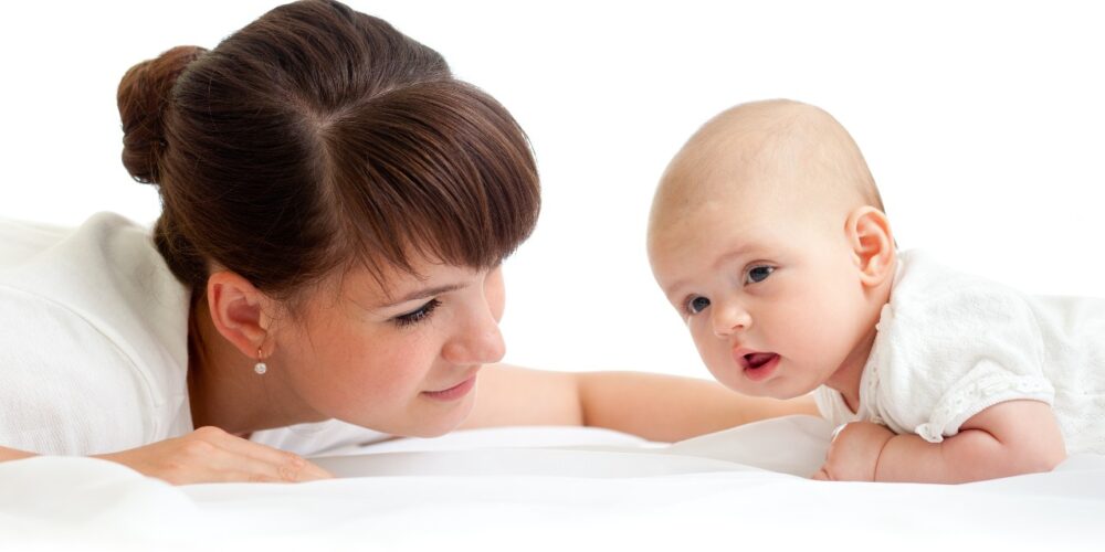 A los dos meses, tu bebé podría dar ya señales de autismo