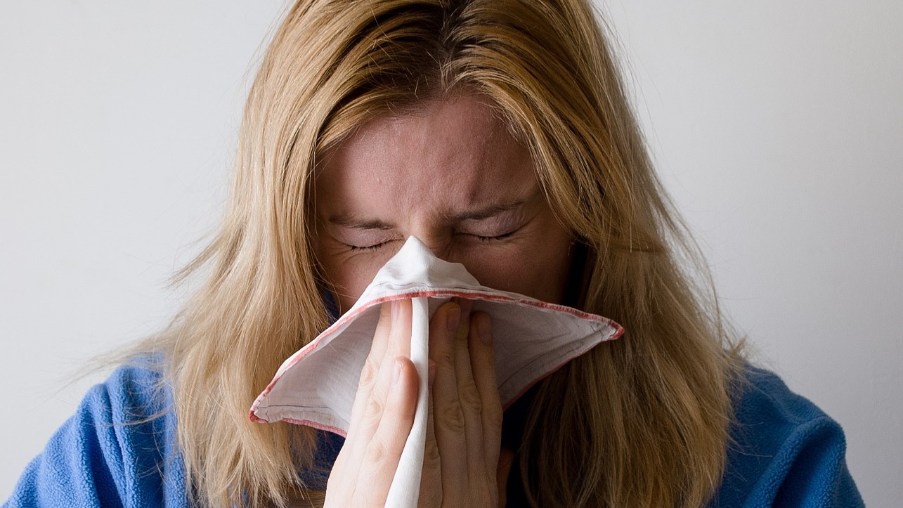 ¿Cuál es la diferencia entre la gripe (influenza) y el resfriado común?