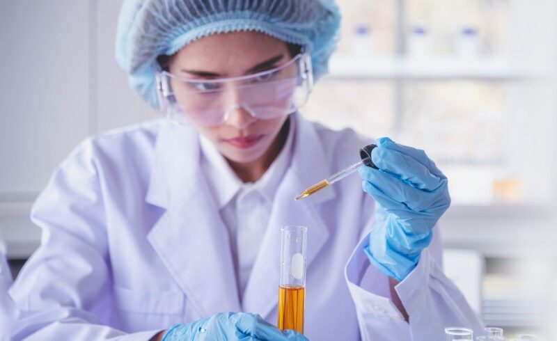 ¿De qué color es tu orina? Es un buen indicador de tu estado de salud
