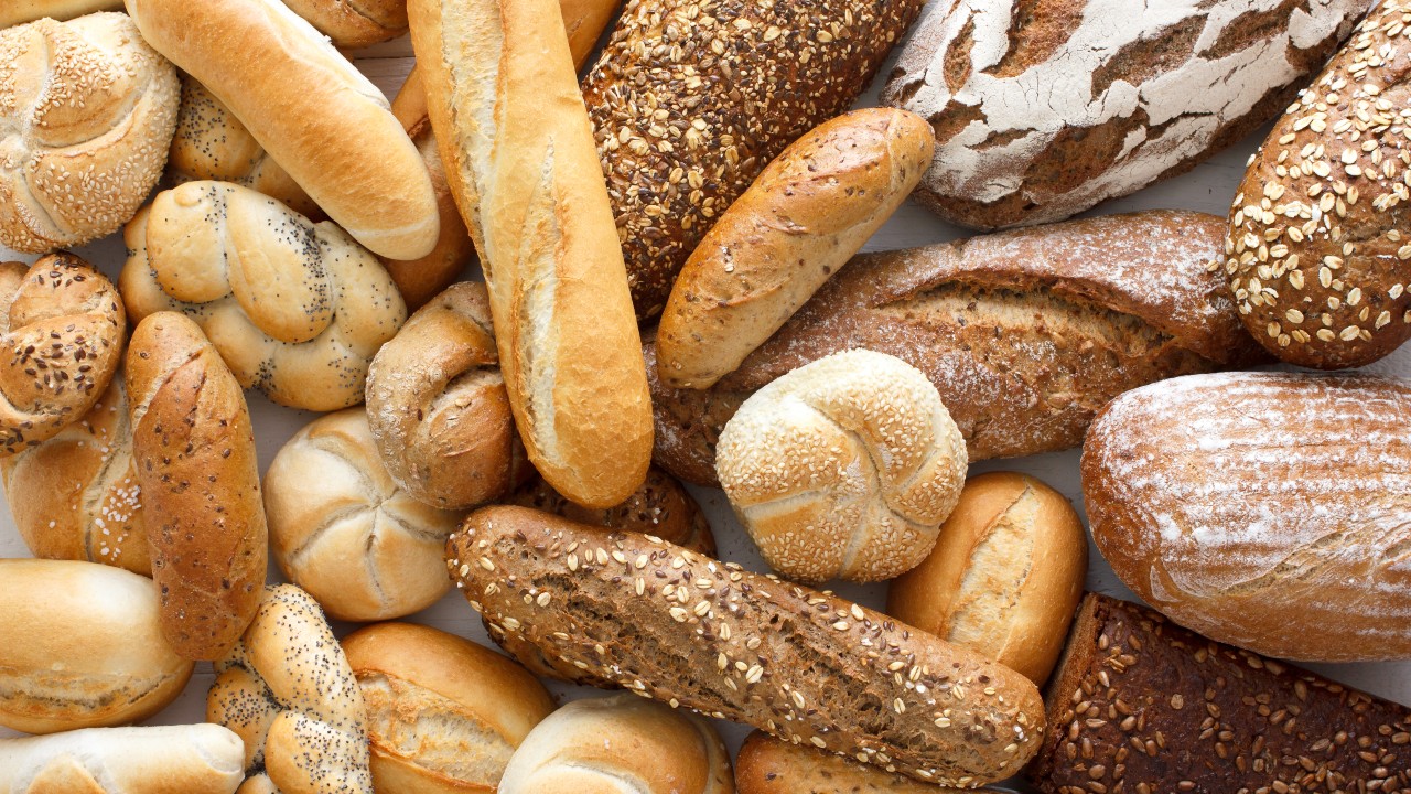 Puedes comer pan, solo aprende a elegir el más nutritivo