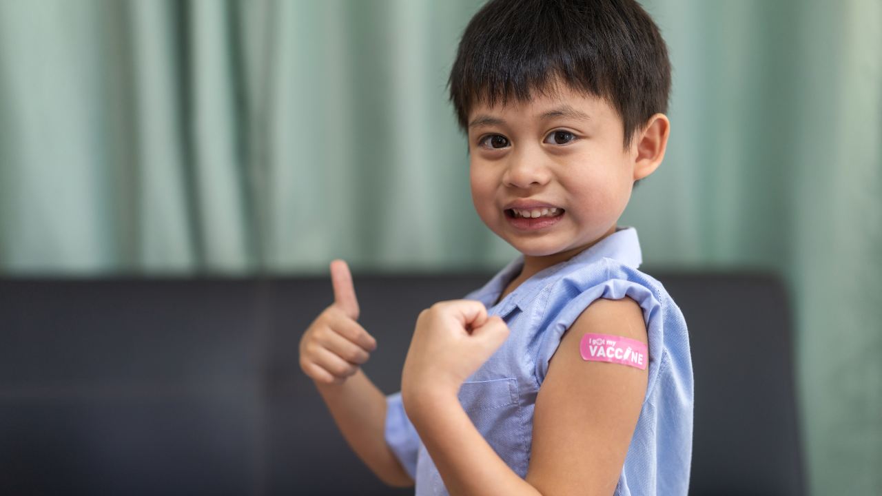 La vacuna contra el COVID-19 para los niños de entre 6 meses y 5 años