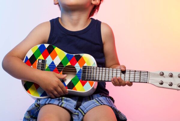La música ayuda a niños autistas a descifrar las emociones