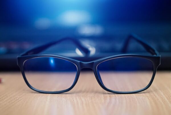 Las gafas o lentes con filtro de luz azul ¿realmente funcionan?