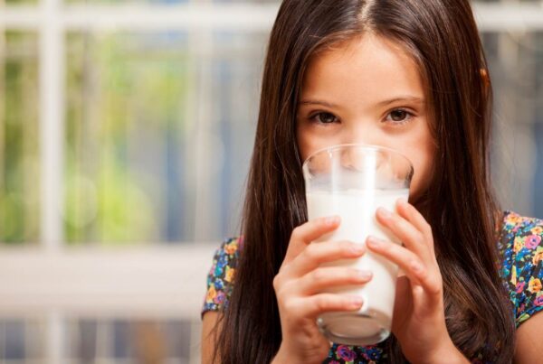 La leche, ¿buena o mala para los niños?