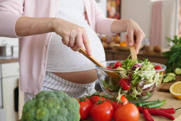 ¿Es seguro seguir una dieta vegana durante el embarazo?