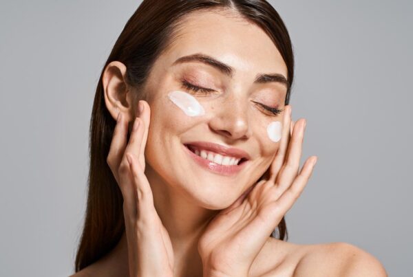 Combate arrugas, acné y manchas: ¡Cuida tu piel!