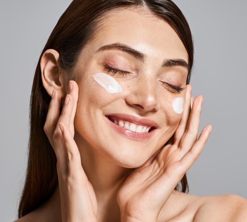 Combate arrugas, acné y manchas: ¡Cuida tu piel!