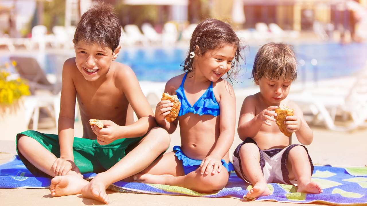 ¿Realmente hay que esperar antes de entrar a la piscina?