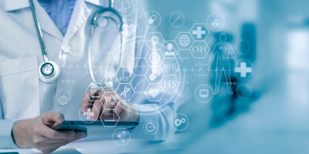 El poder de los datos biomédicos transformando la medicina personalizada.