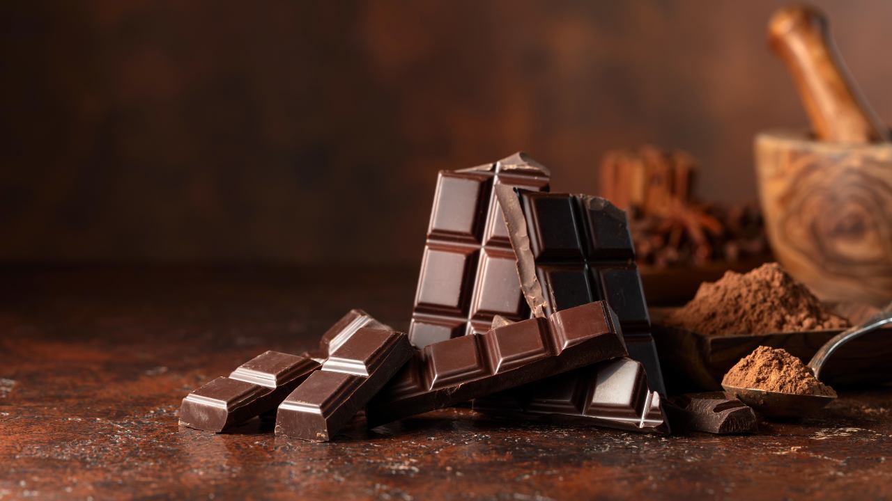 Comer chocolate oscuro podría reducir el riesgo de diabetes tipo 2