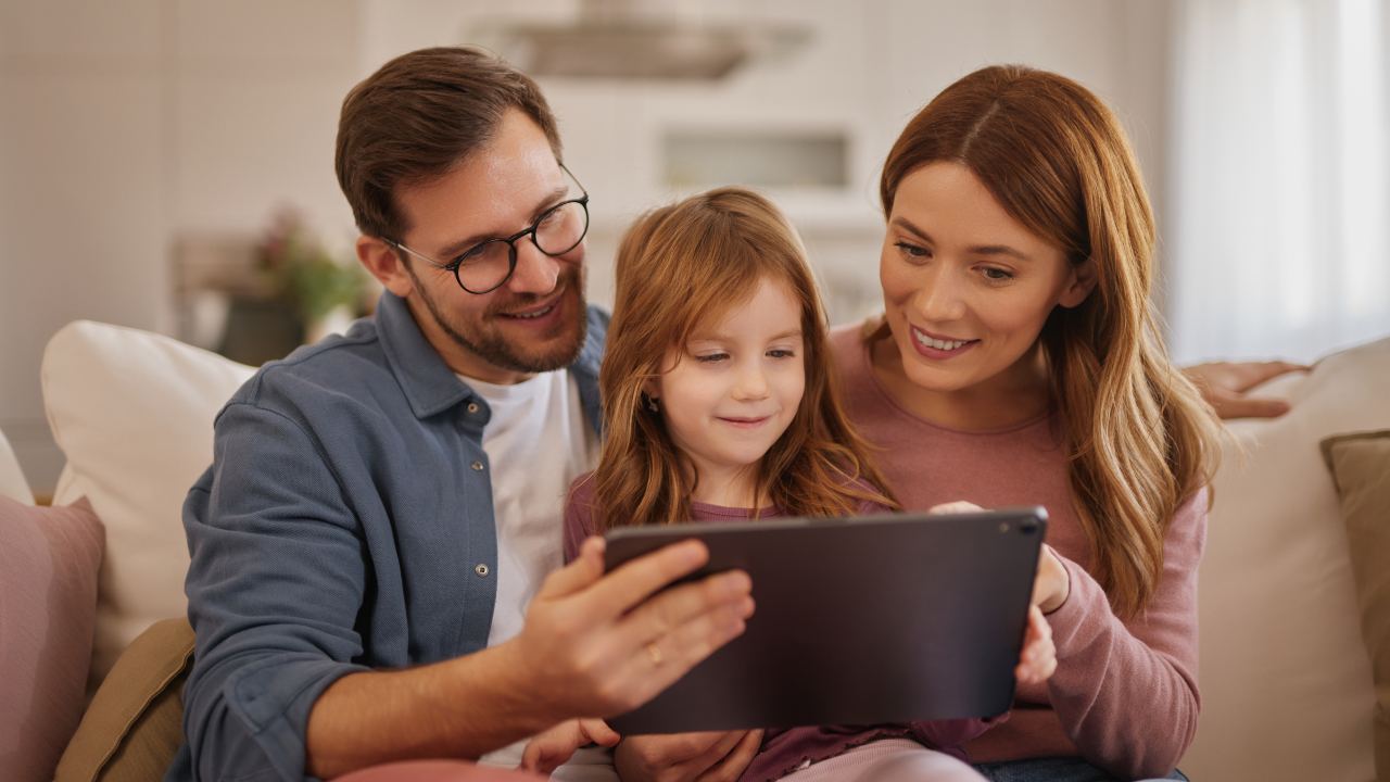 Ser padre/madre en la era de la IA: guía esencial