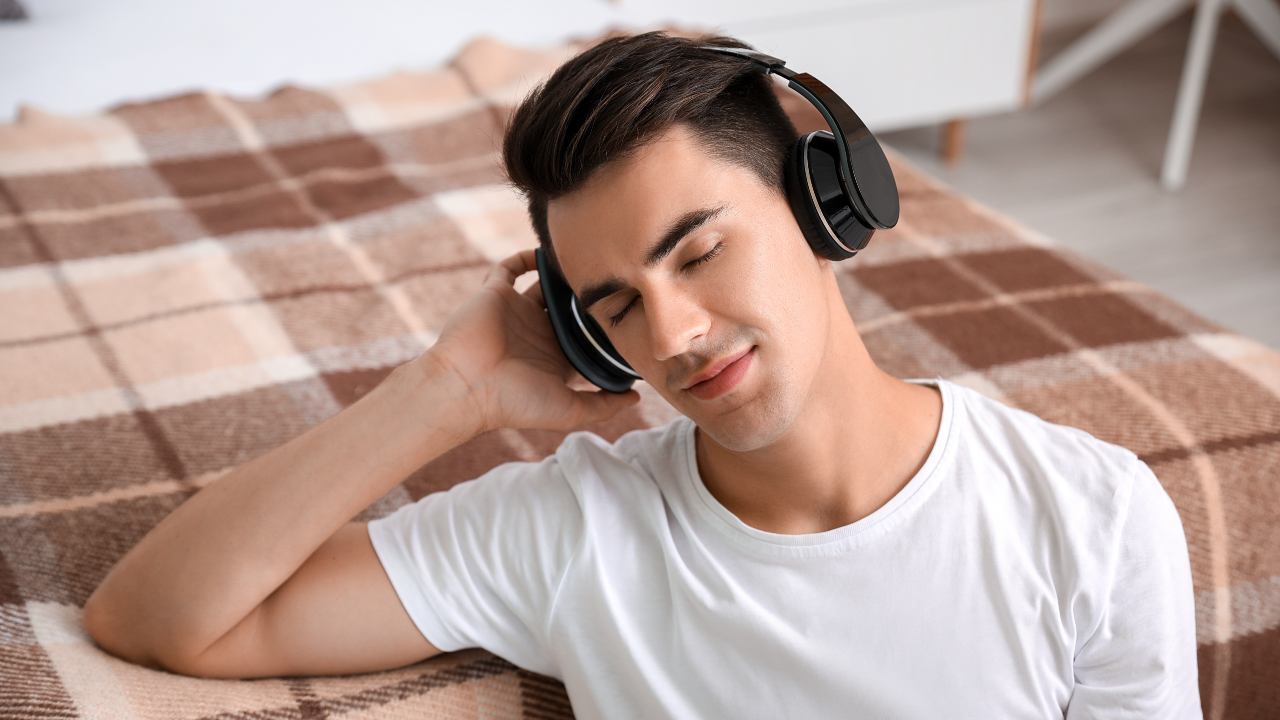 ¿Reflejan las canciones tu estrés? La conexión entre ánimo y música