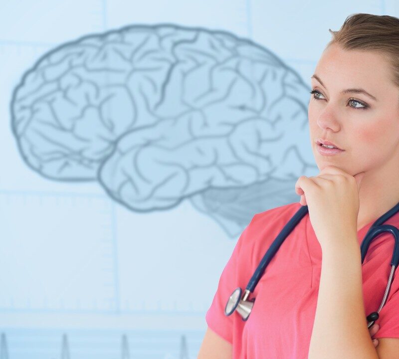 Persona meditando con ilustración del cerebro y sistema inmunológico activo