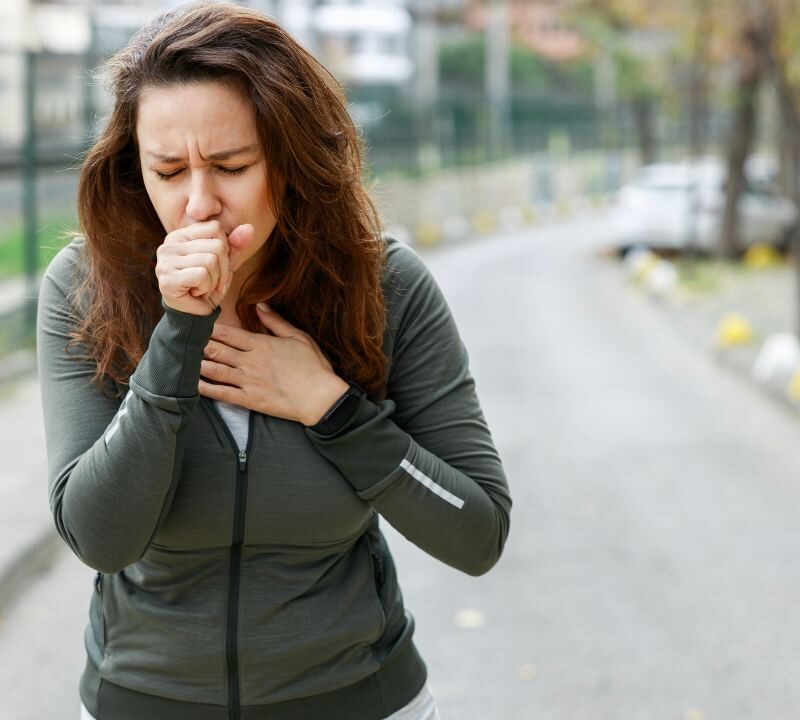 Contaminación del aire en la ciudad afectando la salud del corazón y provocando arritmias