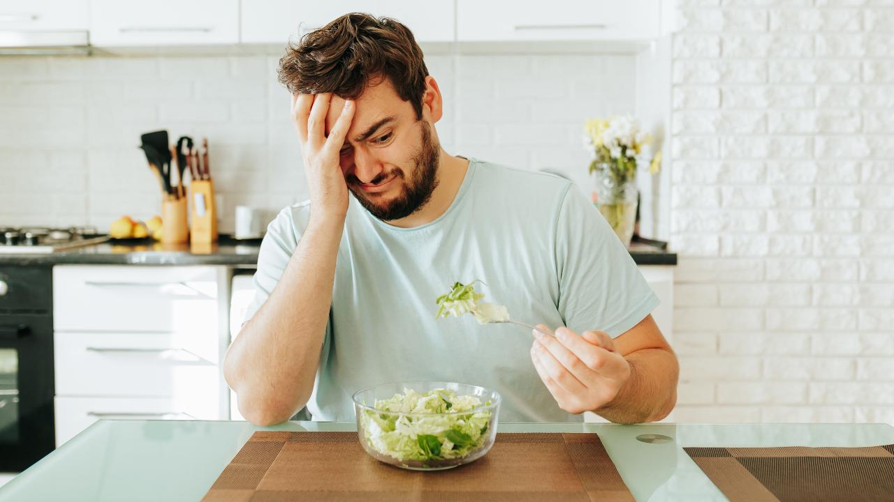 ¿Comer menos te afecta más de lo que crees?