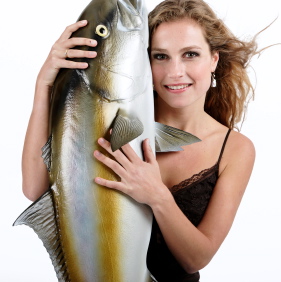 Un componente de los pescados y mariscos puede ayudar al corazón femenino