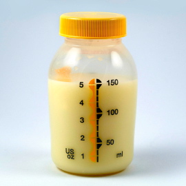 Lo que debes saber sobre cómo guardar la leche materna