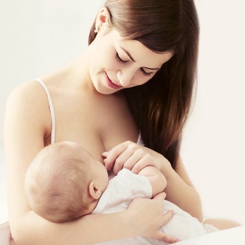 La leche materna: protección para el bebé contra la muerte súbita (SMSL)