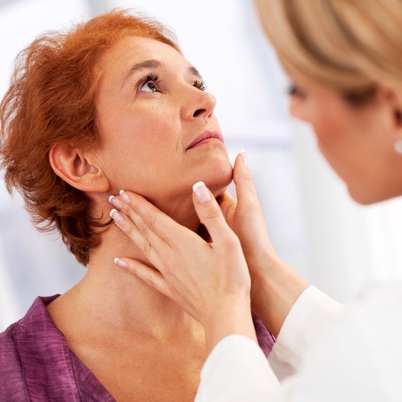 La tiroides: la diferencia entre el hipotiroidismo y el hipertiroidismo